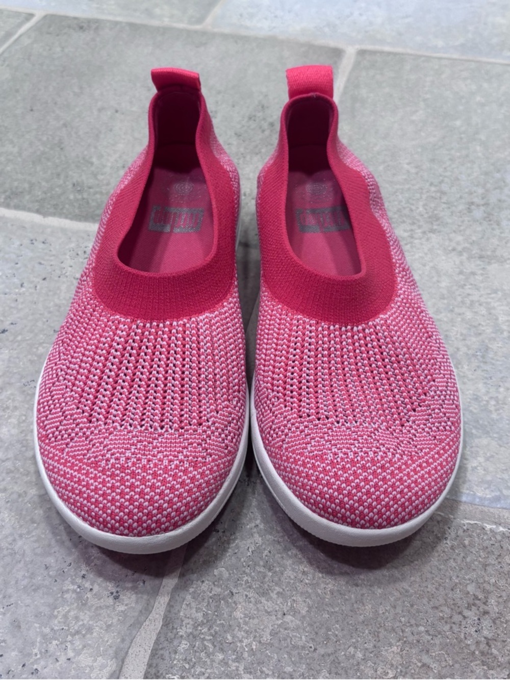 FitFlop Uberknit Slip-On Ballet Flats Women’s 9 Coral White